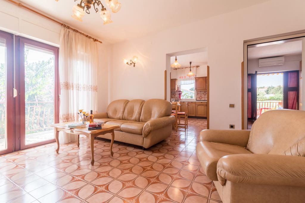 Apartment Taja Ližnjan 외부 사진