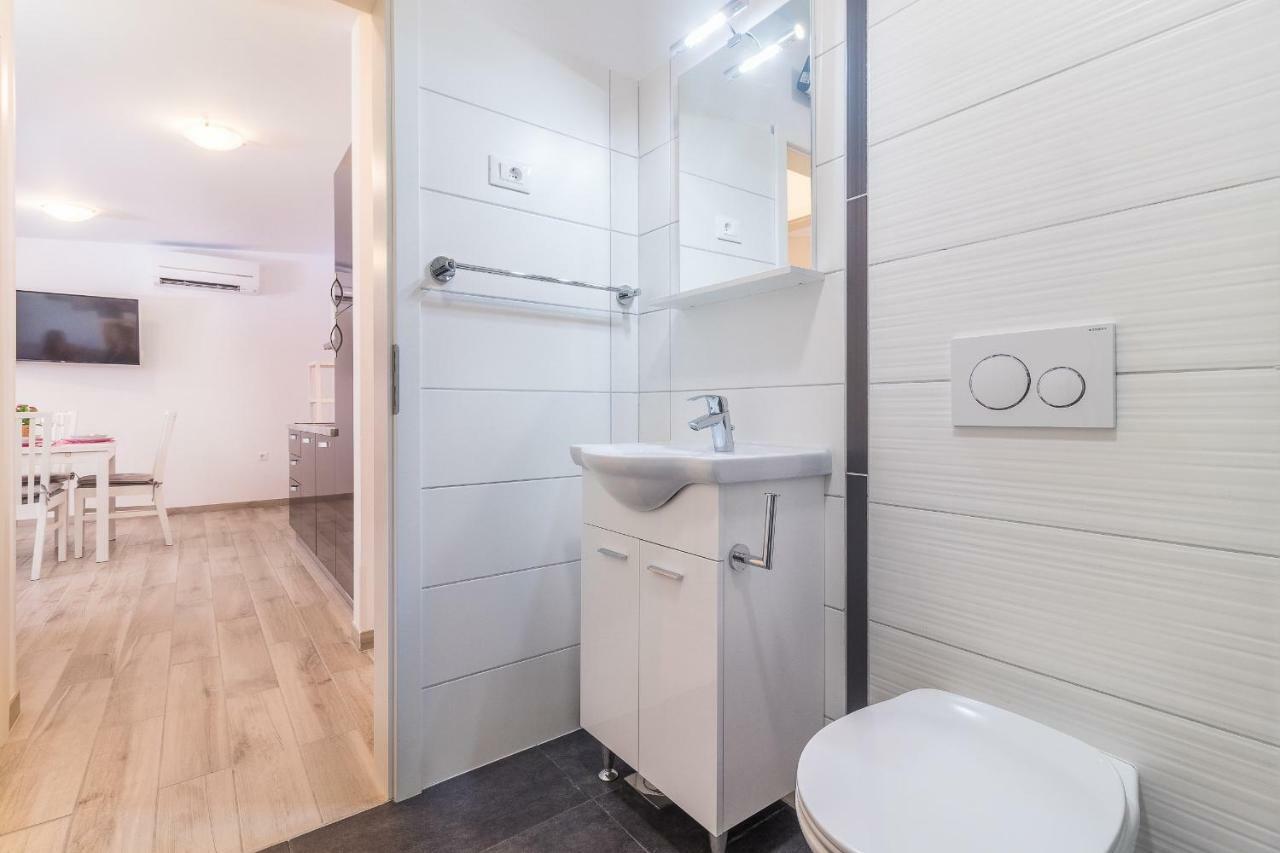 Apartment Taja Ližnjan 외부 사진