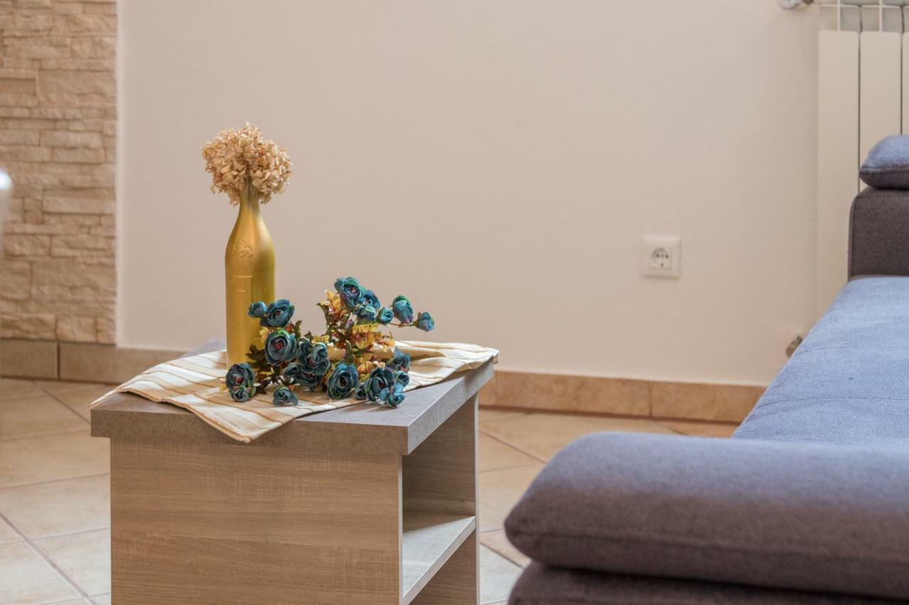 Apartment Taja Ližnjan 외부 사진