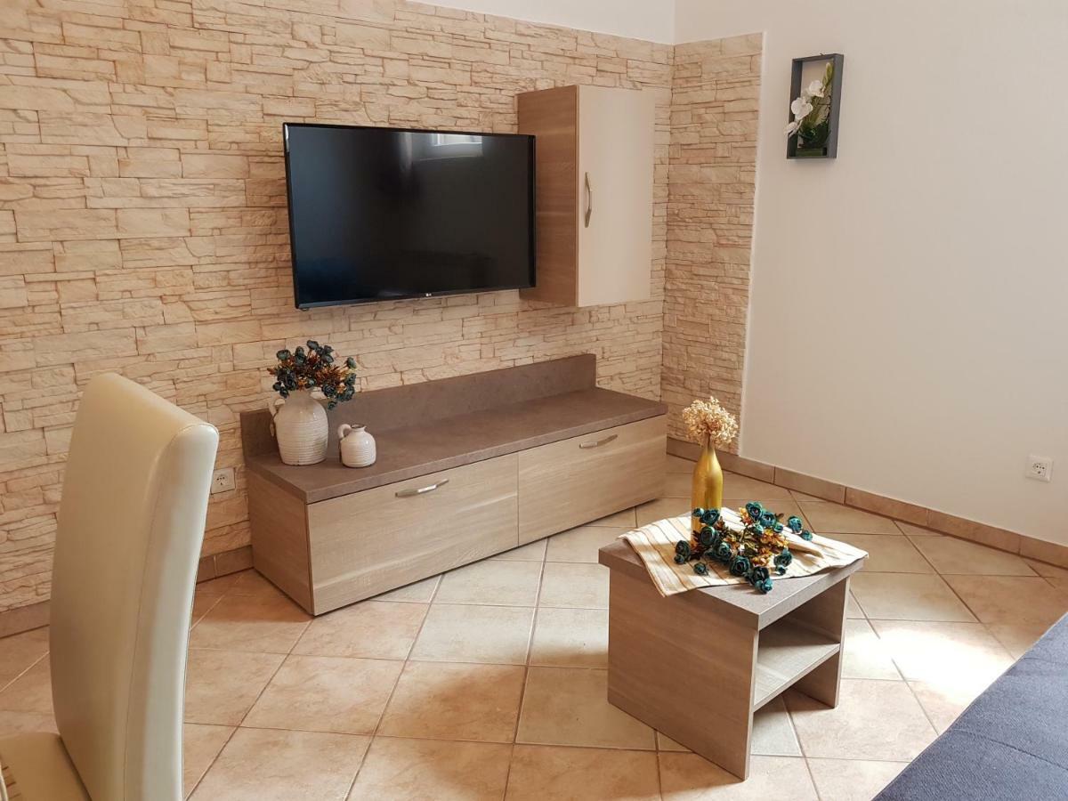Apartment Taja Ližnjan 외부 사진